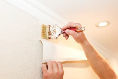 Pose de papier peint à Escosse — revêtements muraux et toiles de verre